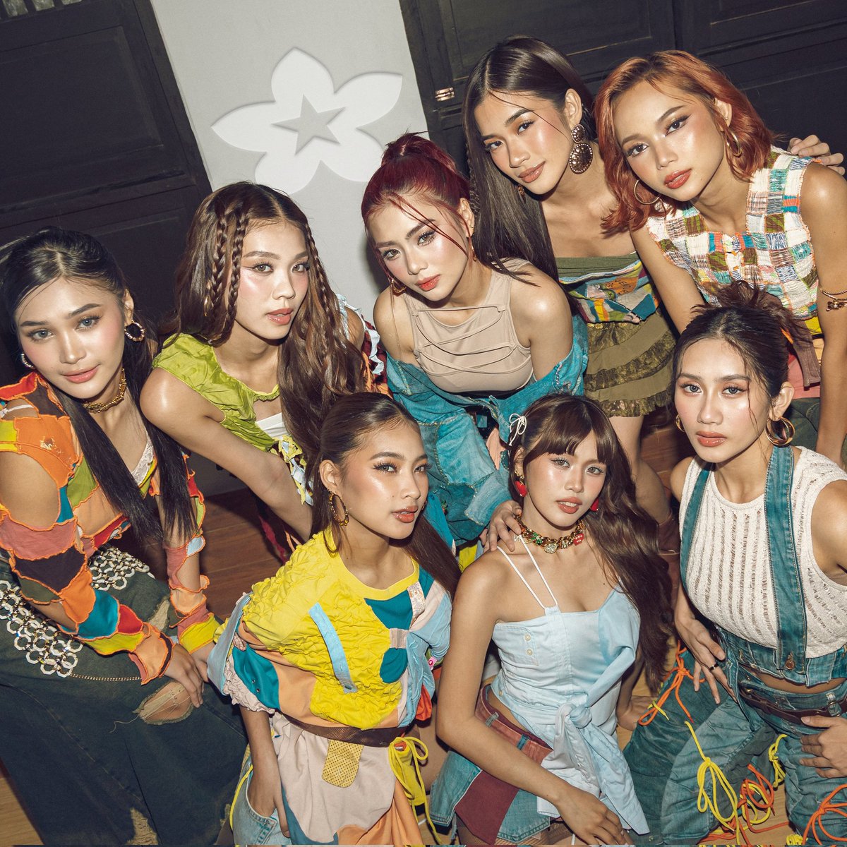 BINI_update's tweet photo. 📸 #BINI for FFM2024 photoshoot https://t.co/i3vHJXEB7k