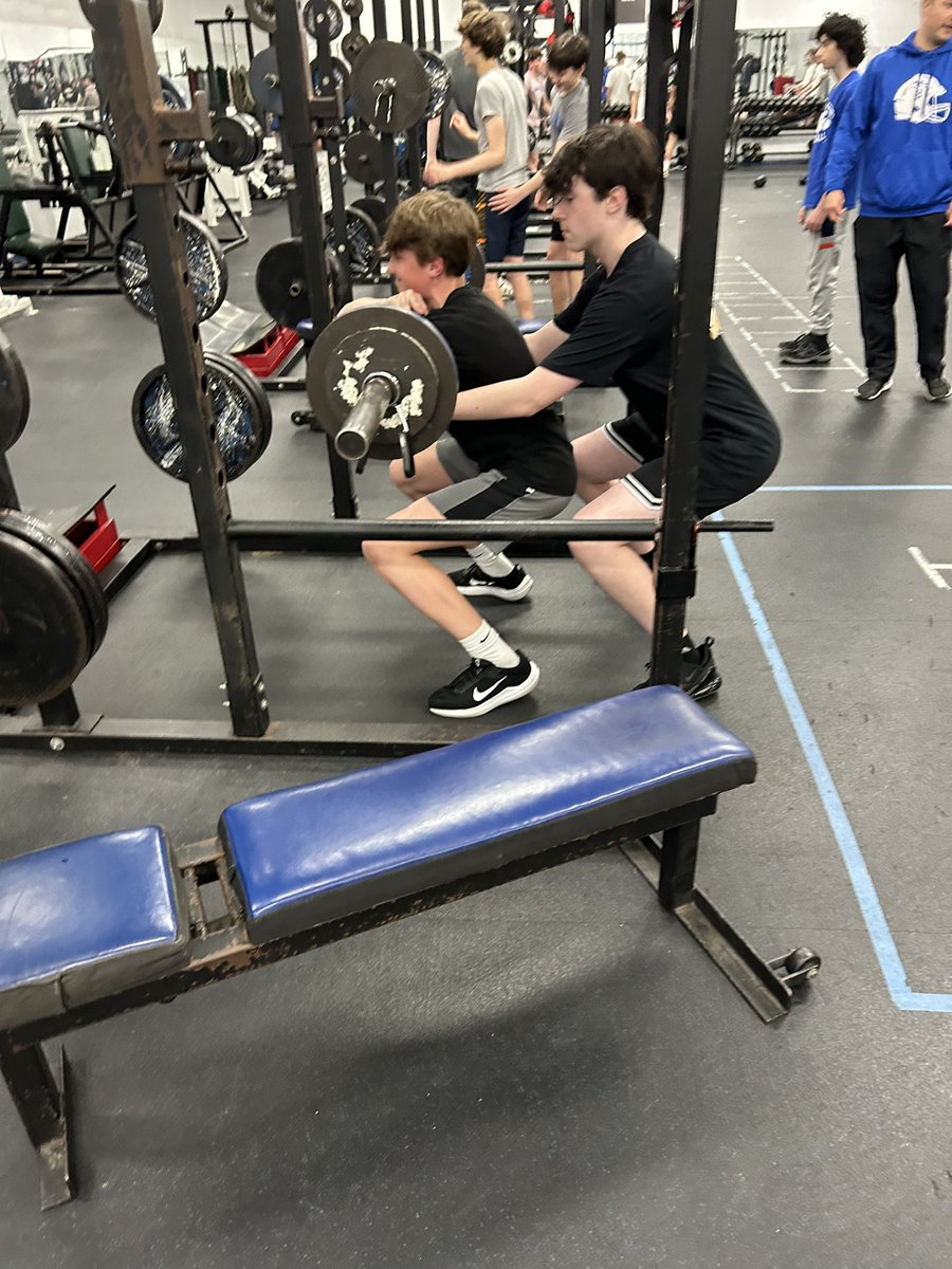CoachKerrBexley's tweet image. Total Eclipse Black out lift this morning!! So proud of these guys for showing up and standing out!! #FGW #showupstandout #hardworkpaysoffs #consistencyiskey