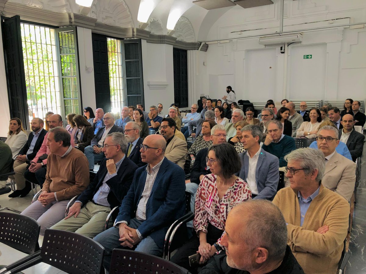 CSICAndalExtrem's tweet photo. Hoy hemos celebrado la entrega de distintivos de los 25 y 50 años de trayectoria en el @csic

El acto ha tenido lugar en @CasaCiencia_Sev, donde los asistentes también han recibido una visita guiada por las exposiciones

¡Enhorabuena a los/as galardonados/as!

#25añoscsic #CSIC https://t.co/sUK7XOA2Cj