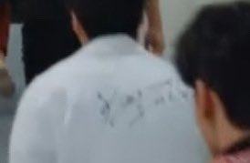 으어엉 유리 사인하는 것두 예전 걸로 한 거 같아... 너무 좋다 🥺🤍