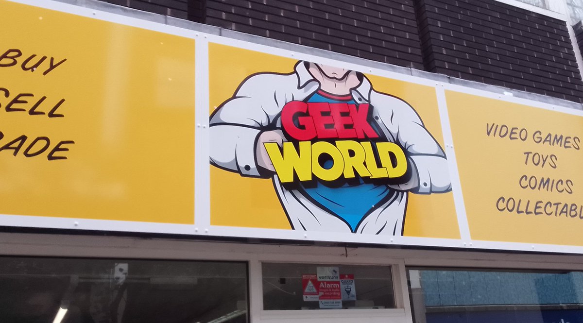 Nice! Just been in to #hanley , found this place just opening, Geek World!
Load of vintage free play arcade games, 70s comics and new stuff. Well worth a look , just up from the old Lewis's entry , Lamb street
#staffordshirehour