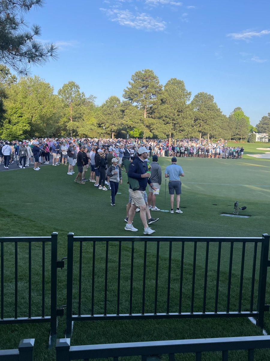 Holy people. 😳. Pretty day ⁦@TheMasters⁩