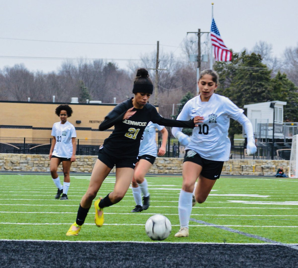 🔥 🔥🔥GAME DAY!🔥🔥🔥
We are just up the road tonight in CB as we take on #12 ranked 1A St Albert, with the boys to follow. Come out &amp; cheer on your Rams!

🕟 4:30 Varsity Girls
🕕 6:00 Varsity Boys 
🆚 St Albert
📍 CB fields @ 2900 Richard Downing Ave
<a href="/GlenwoodRams/">Glenwood Rams</a>