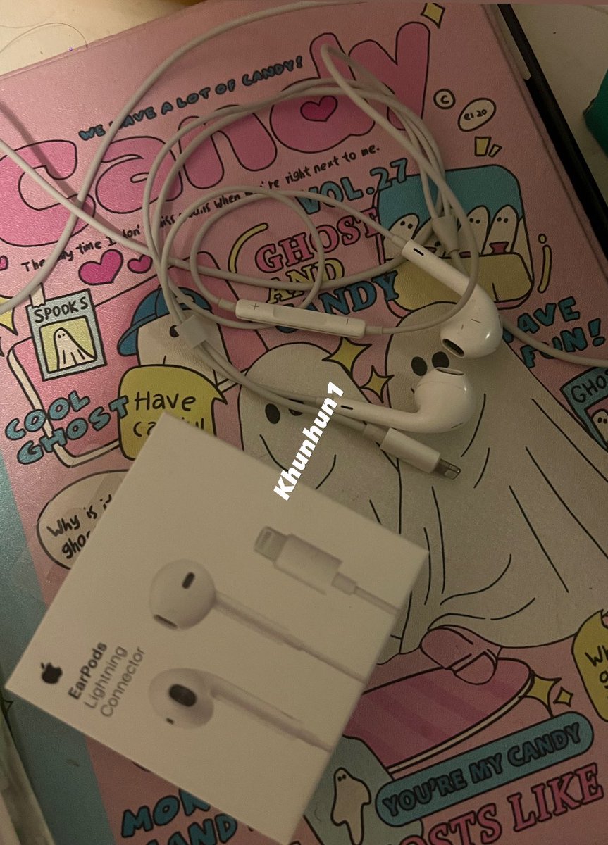 ส่งต่อ #หูฟังไอโฟน EarPods Apple หัวแบน
550-. รวมส่ง มือ2 พร้อมโอนลดได้ค่ะ ซื้อมาจากช็อป 

Dm มาขอดูของได้ค่าา💫

#สายชาร์จไอโฟน  #สายชาร์จ #หัวชาร์จไอโฟน #หูฟัง #ส่งต่อหูฟัง #ส่งต่อหูฟังไอโฟน #airpodsมือสอง #หูฟังมือสอง #หูฟังไอโฟนมือสอง #airpods