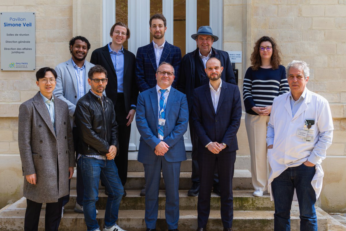 Une délégation de médecins et directeurs du @NorthwesternMed #Chicago était en visite ce matin au GHU Leur objectif est d’explorer, en collaboration avec certaines institutions Européennes, l’amélioration des prises en charge des patients et la #recherche clinique grâce à l'#IA.