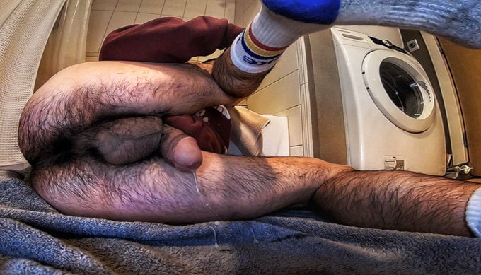 Leaky soft dick&hellip; https://t.co/LvLzPUYn6B