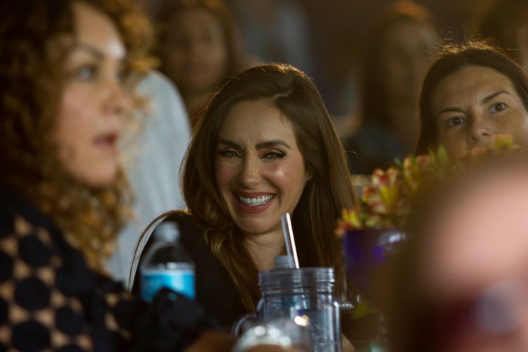 Há 7 anos,Anahi na Longines Global Tour na Cidade do México. (08.04.2017)