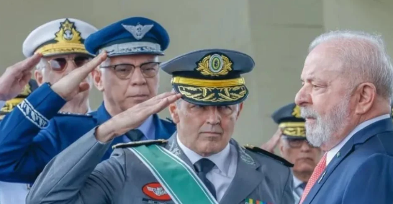 lindberghfarias's tweet photo. ASSUNTO ENCERRADO

Com uma votação de 11x0, o STF REJEITOU que as Forças Armadas seriam um "poder moderador"

Os militares NÃO PODEM interferir de NENHUMA FORMA nos assuntos políticos do Brasil! 

Grande dia🇧🇷👍 https://t.co/veZ3KAJrI8