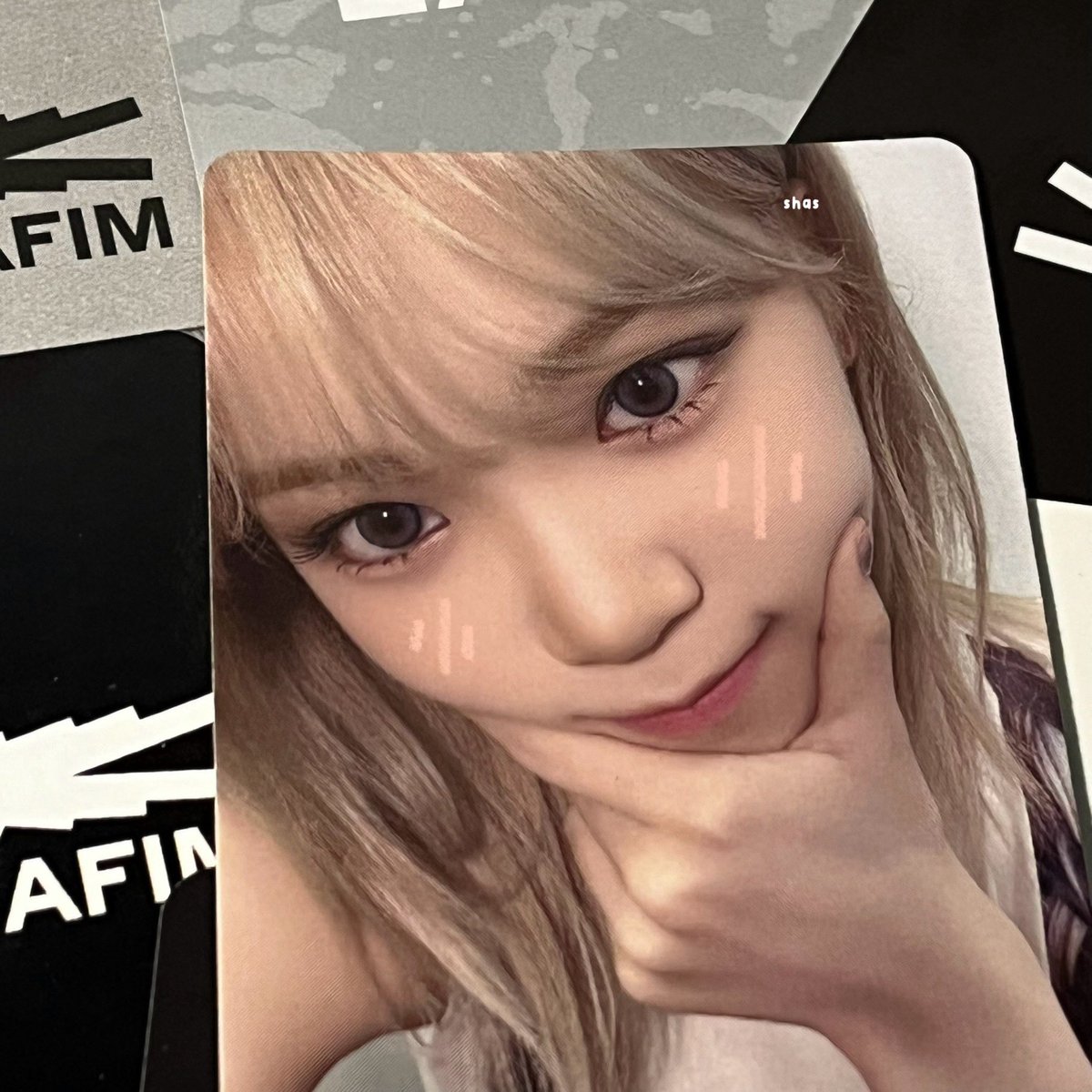 chaewhos's tweet image. shes so pupu 😩😵‍💫🤓⭐️