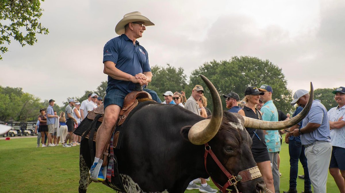 It’s Monday! Who’s ready to saddle up and take the bull by the horns? Let’s have a GREAT week everybody!