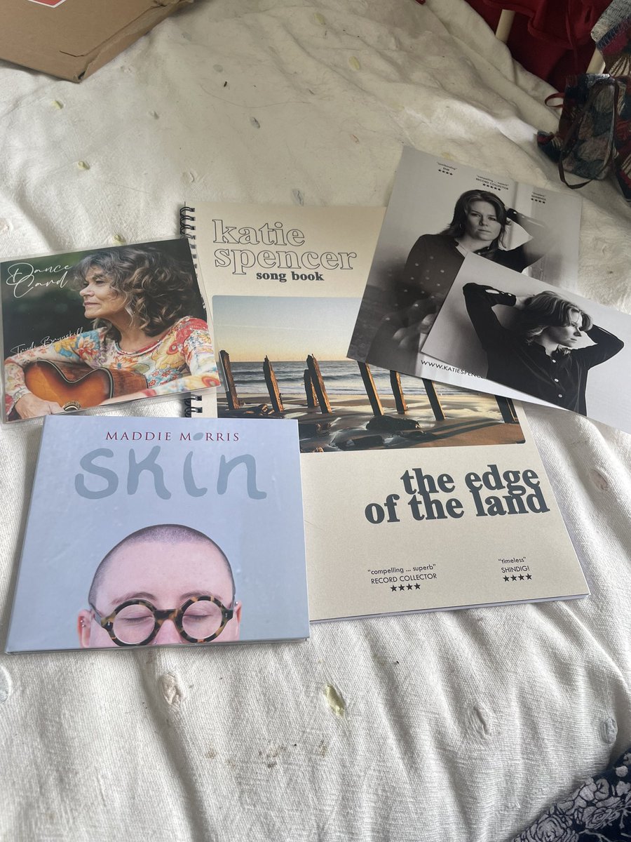 Been away for couple of days up North and found these treats waiting for me on my doorstep from @_queerfeminist and @KRSpencerMusic and my @TalentTimeless pal Trudi Brunskill new album