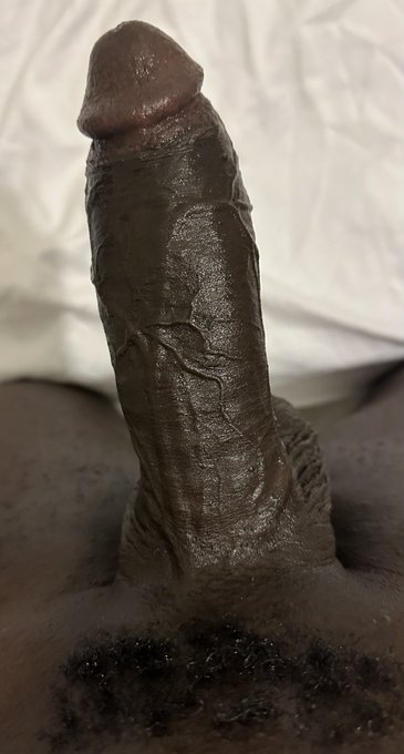 Juicy morning boner https://t.co/For00BjWeY