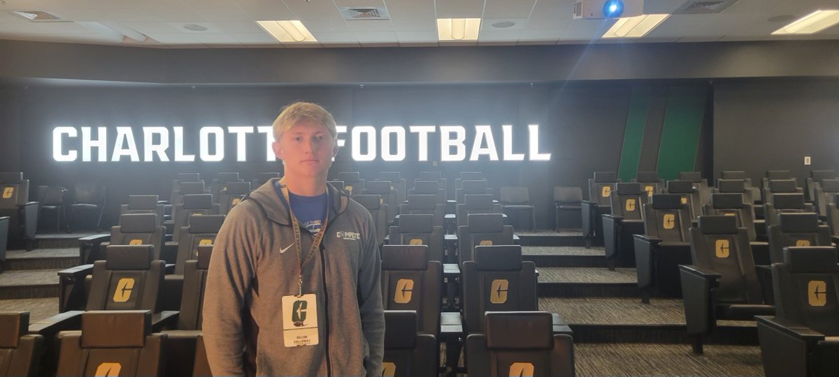 Dillon Galloway (@DillonGall80) took a visit to Charlotte this weekend to tour the campus and facilities. Great to see Dillon continue to receive invites to such prestigious programs! Thank you to the @CharlotteFTBL staff for having him down!