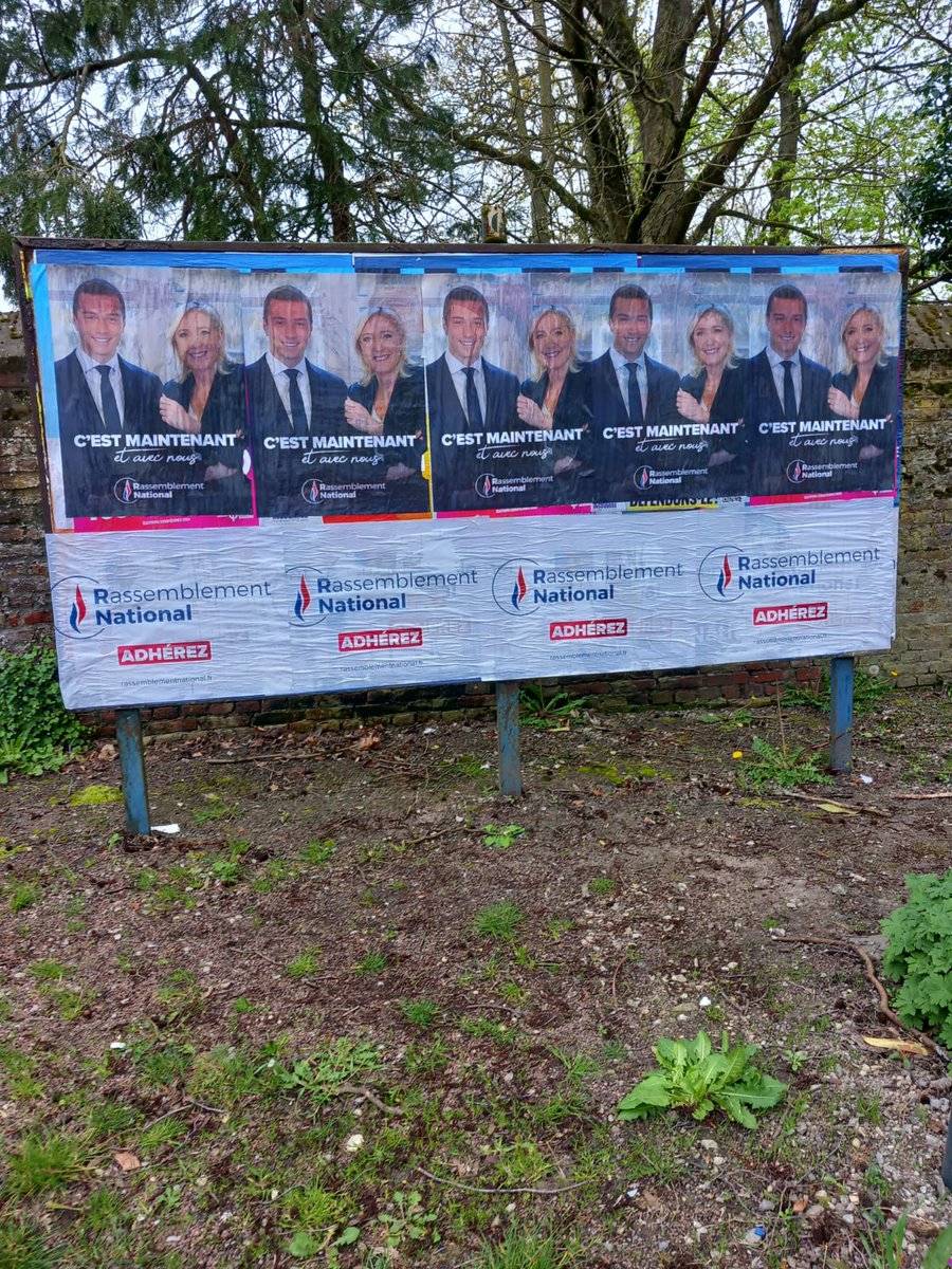 BilletRibeiro's tweet photo. Dans la première circonscription de la Somme, on arrête jamais de militer ! 🇲🇫
#9juin2024 #elueregionale #regionHdF #rn80 #VivementLe9Juin #somme #elusdeterrain #eluedeterrain #agricultrice
@rn_hdf https://t.co/dlI6pKCnJQ