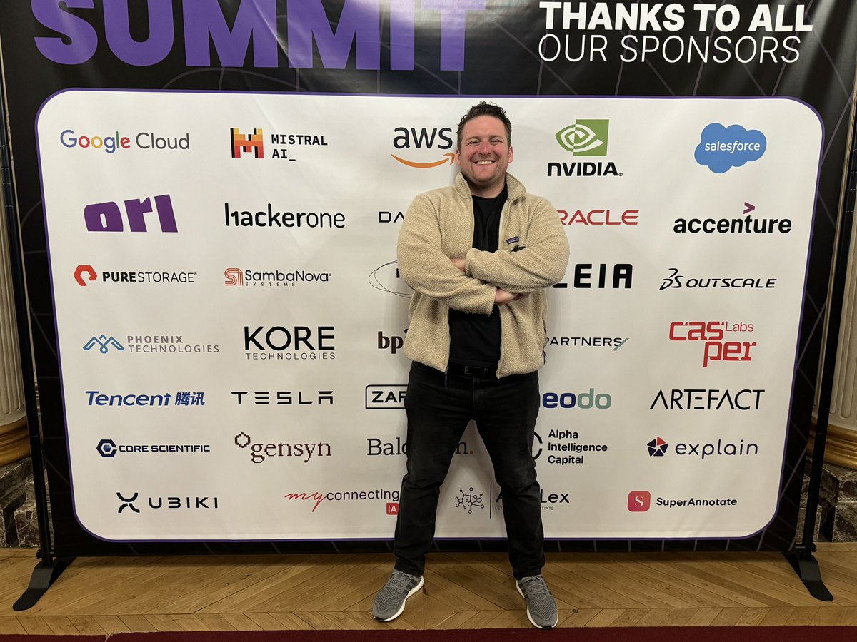 Happy to be here @RaiseSummit in Paris - join us in Salon Impérial at 3:15 for a discussion about scaling generative AI!