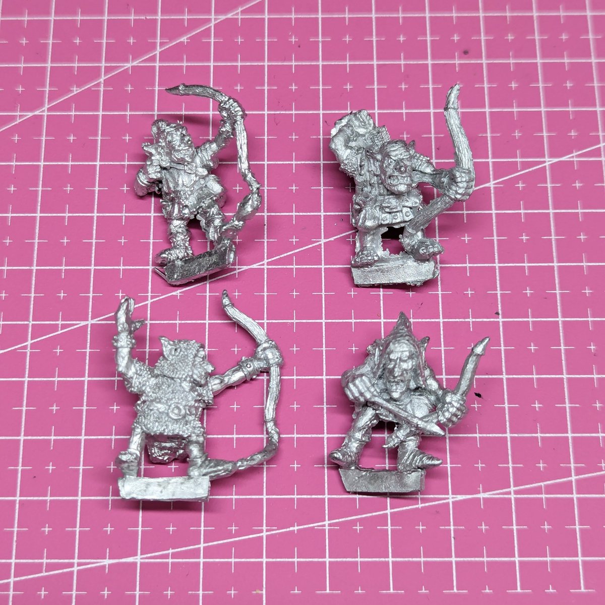 Do you like Kev Adams goblins? Like metal minis? Playing #TheOldWorld? You with like these new miniatures from @Oldschoolminis sculpted by the legend himself! These are the Barndoor Stickers and you can grab them now! #Ad