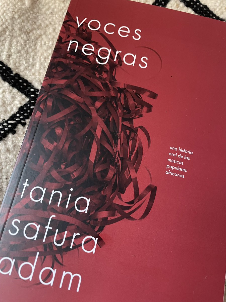Ya está en casa y en las librerías ✊🏾 Eternamente agradecida a Santiago Auserón @LaHuellaSonora por este maravilloso y generoso blurb #vocesnegras