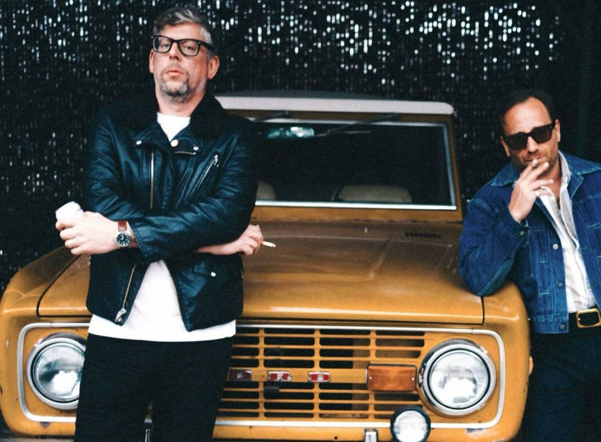 Empezamos la semana con los discos de @theblackkeys, @Depedromusic, Derby Motoreta’s Burrito Kachimba y @vampireweekend y con novedades de @PeggyGou y @venturimusica ▶️rtve.es/a/16050253/ #Podcast #180Grados, @radio3_rne