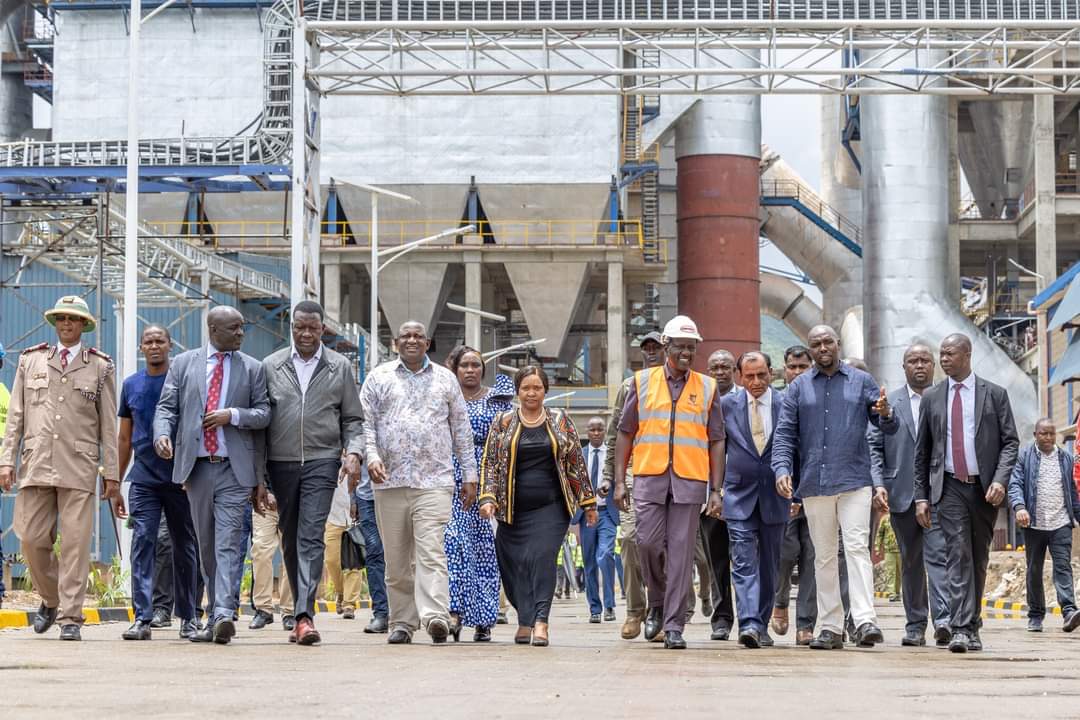 KUcoolkid's tweet photo. The Devki Group's investment in the CEMTECH plant demonstrates their dedication to Kenya's. It showcases how private businesses can be a driving force behind socio-economic advancements in the nation.
Devki Empowers
Transforming West Pokot
#CemtechGrandOpening https://t.co/Y7DzxUDoMY