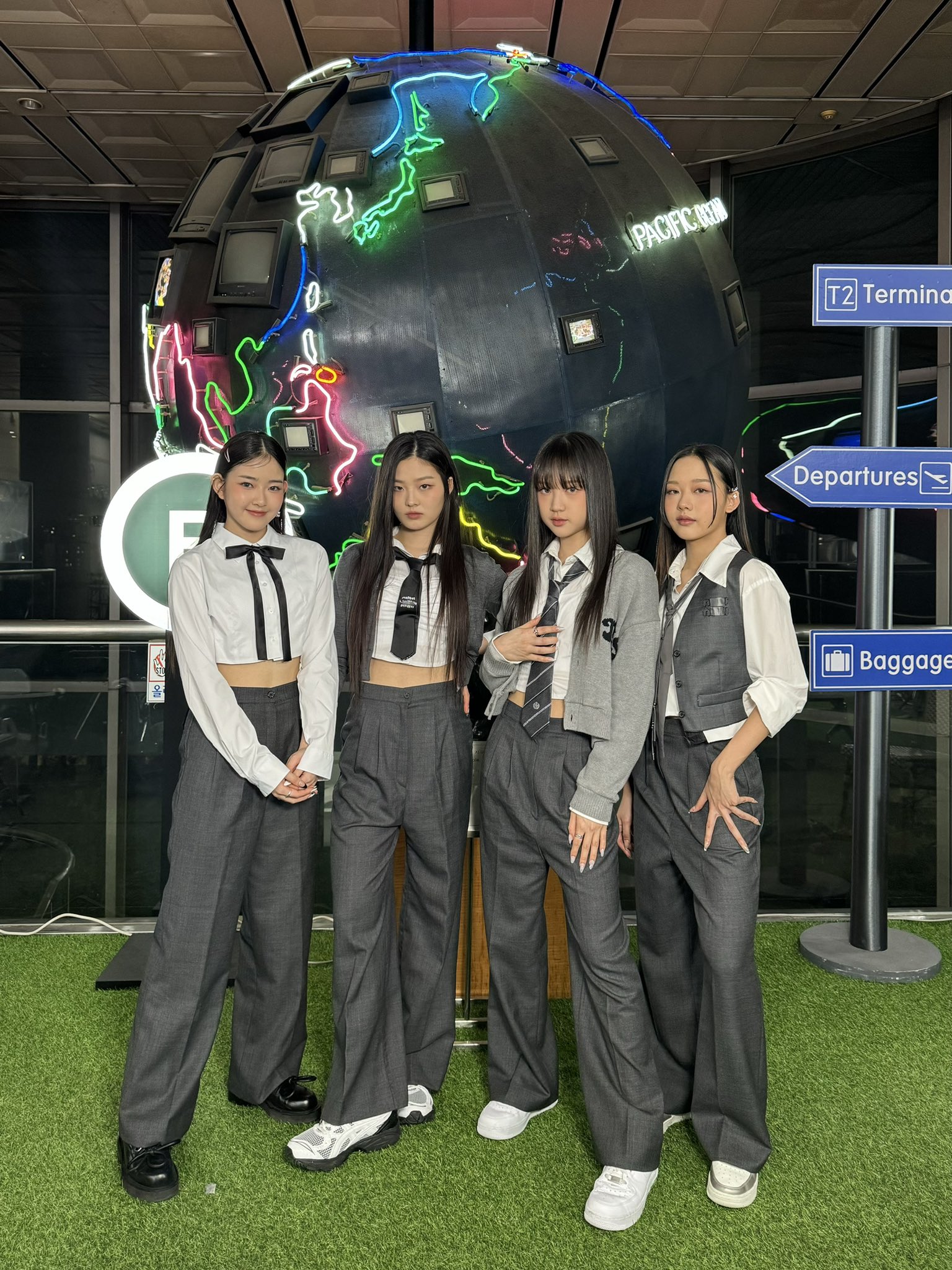 GKpNm4MbEAAFMAL?format=jpg&name=large