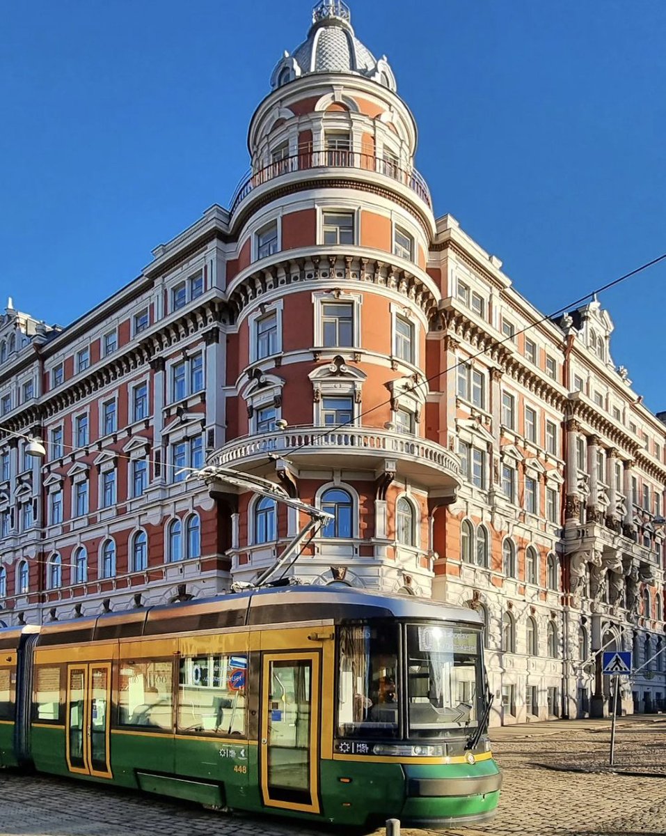 Quintessential #Helsinki. ☀️🚋 #visithelsinki #finland 📍 Korkeavuorenkatu 📸 juhakristiano (IG)