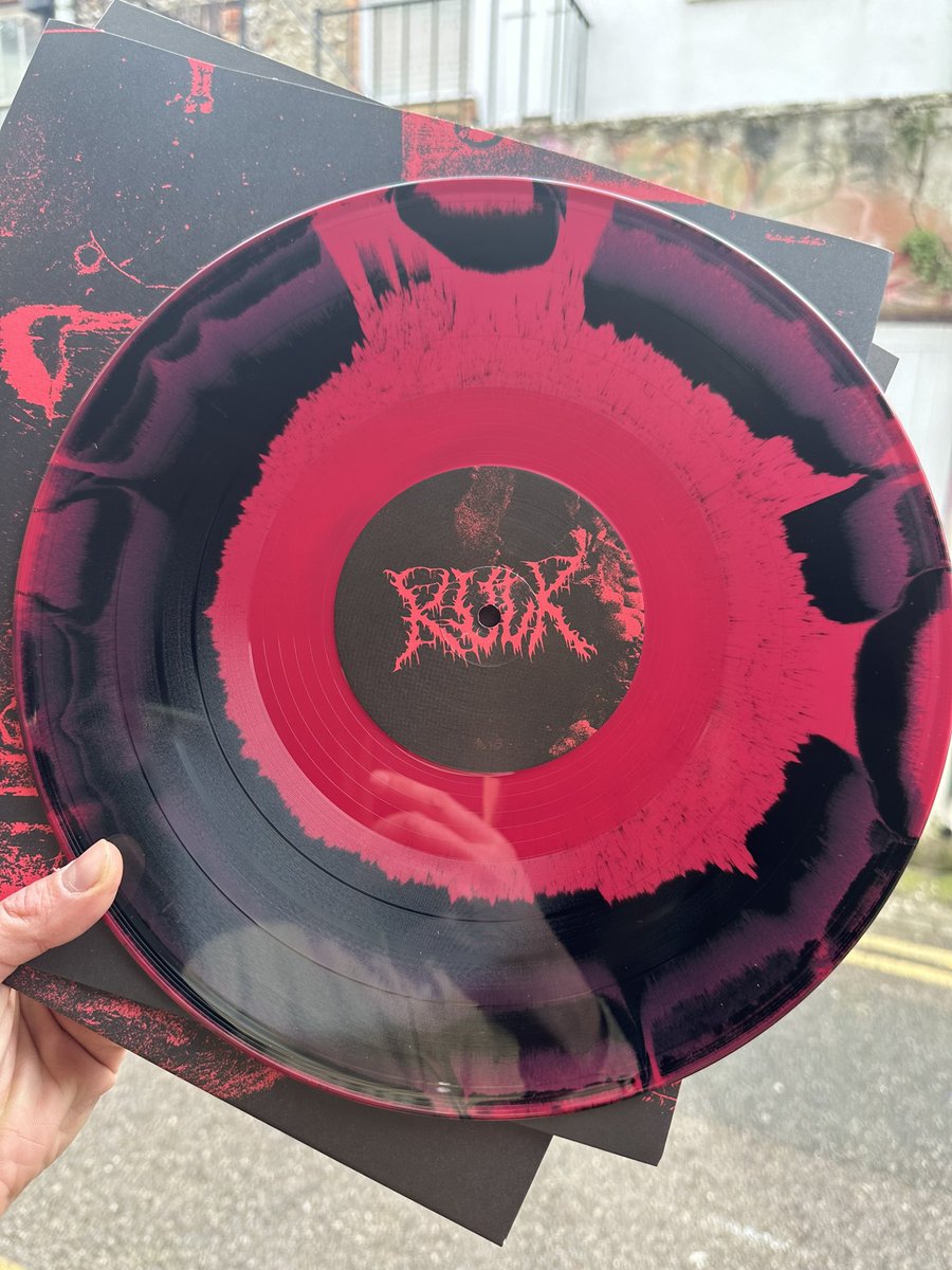 FUUUUU…. The @kulkband vinyl has landed and looks absolutely stunning!! 😍🖤🔥 Big thanks everyone who picked up a copy over the weekend! Two options have already sold out, but still have a few tshirt + LP bundles left, so go grab one before they all go! kulk.bandcamp.com/album/it-gets-…