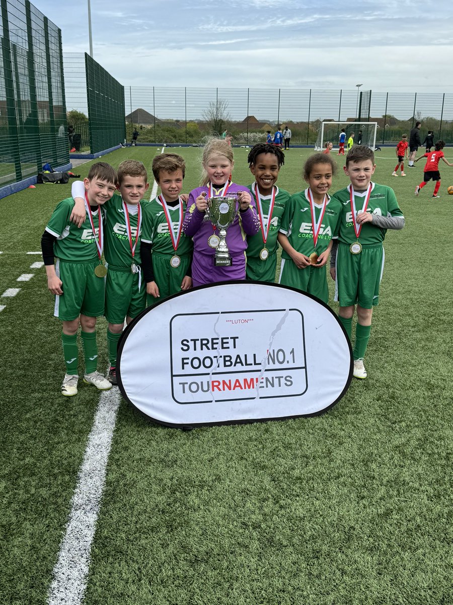 Huge Well Done to our U9s today at the Street Football Tournament in Dunstable ⚽️ Coming through 2 tough groups and emerging victorious in the final 🏆 @SFTLuton