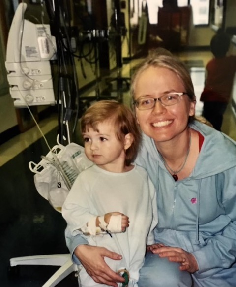Olivia’s intestinal failure was manageable until late 2022. Her care team then surgically reduced the size of her bowel and length of her intestine: cincinnatichildrens.org/service/i/inte… #AmazingKidsMonday