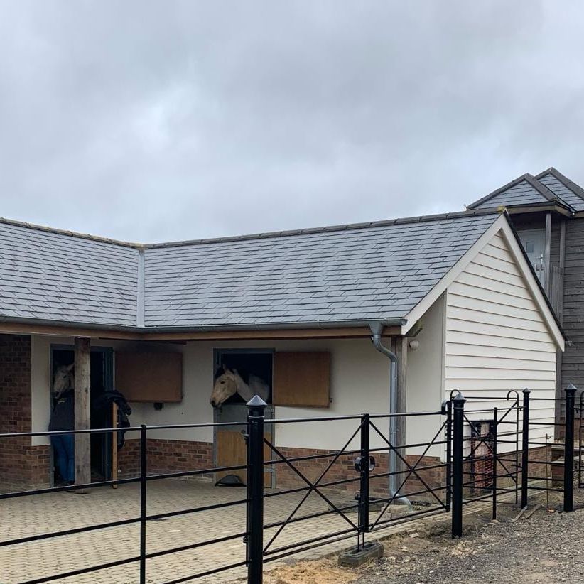 Estate Fencing at a stables in Bedfordshire. A solid fence line that will stop the horses entering the rest of the yard. Finished with Diamond gates and Rutland End posts. 

#stables
#horses
#steelfence
#fence
#estatefence
#thetraditionalco