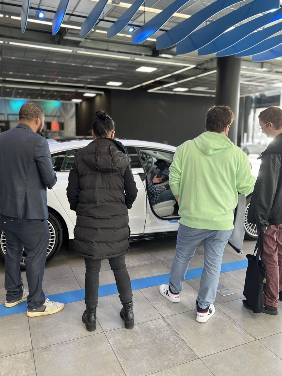 MercedesBenzNXT's tweet photo. Last Friday, during the NFT NYC conference, our collectors and their friends gathered at the Mercedes-Benz dealership in Manhattan for a get-together with finger food, drinks and of course: car talk. Some impressions below. 

Thanks to all who were there! See you again soon 💯 https://t.co/WXetFCAe64