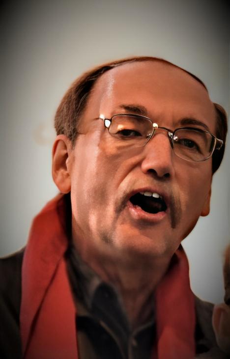 It is Gospel Time on Sunday April 21 on 11 am German Time. I sing with the Choir Andys Gospel Train, modern Gospel.