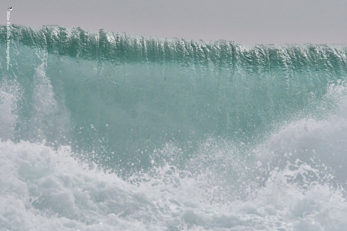 'Green glass' A breaking wave at Kallow Point #isleofman #closertonature #manxnature #iomstory #manx @BiosphereIOM @visitisleofman @PortStMaryTweet