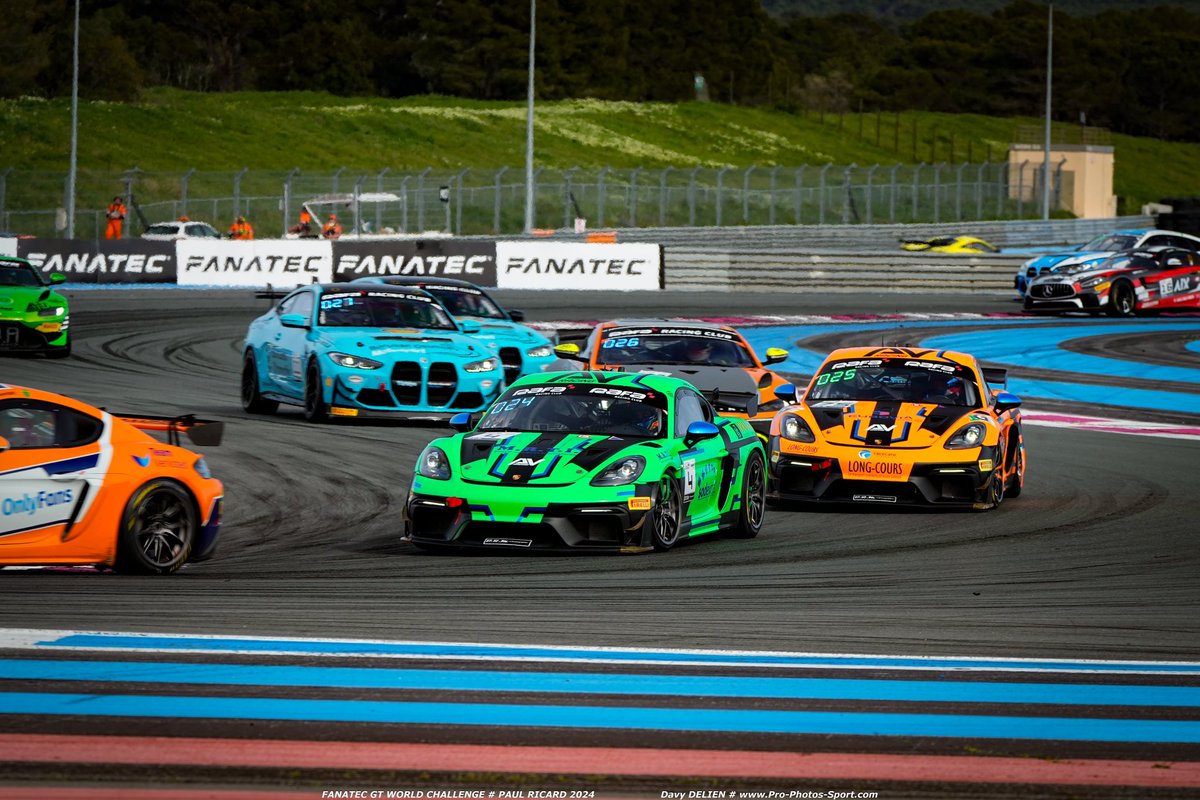 Ce premier weekend <a href="/gt4series/">GT4 European Series</a> se termine ce dimanche en course 2 avec un magnifique podium PRO AM de la 75 aux mains de @Noam_Abramczyk et <a href="/PaulPetitRacing/">Paul Petit</a> 🥉 

Du côté de la 4 un accrochage en début de course vient mettre fin à une course qui augurait de très belles choses.