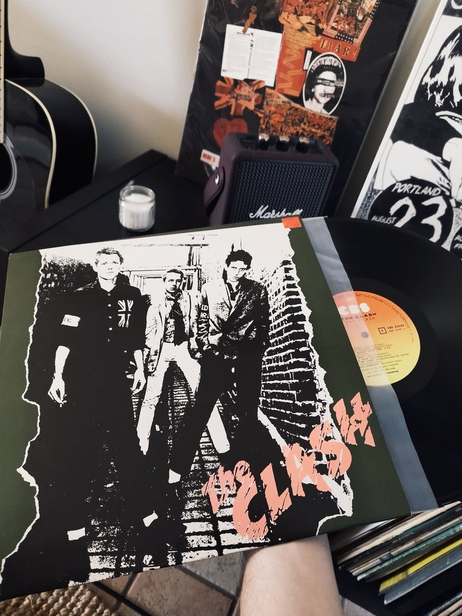 The Clash debut album released on 8 April 1977. A Punk Classic 🤘🖤🎶

The Clash - The Clash 
Greek Pressing,1977

#AlbumoftheDay #ThisdayinMusic #Tunes #Records #Recordcollection #vinyl #MondayVibes