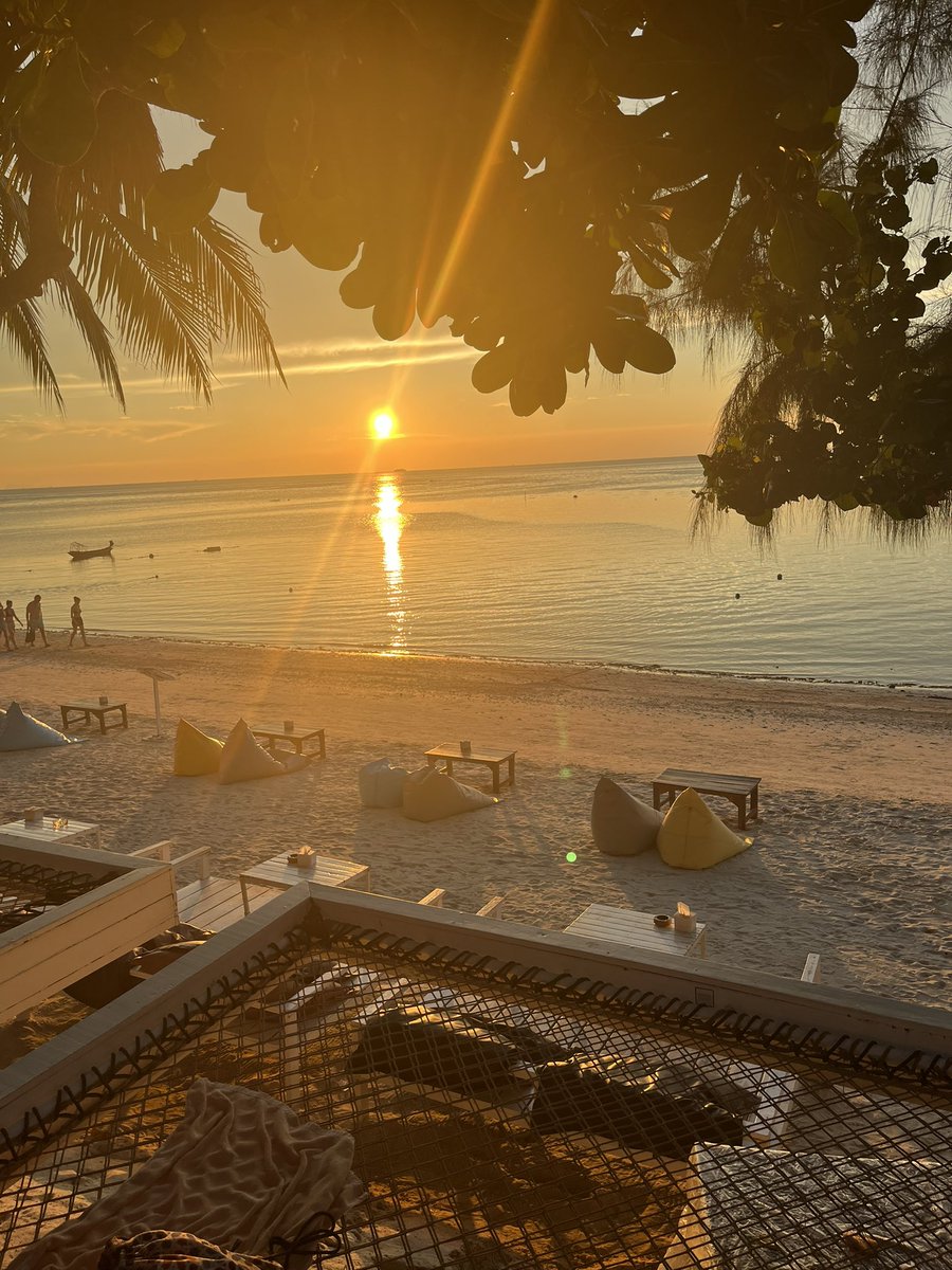 Ever felt homesick for a place that’s not your actual home?
I’m really missing my magical island home 🥲