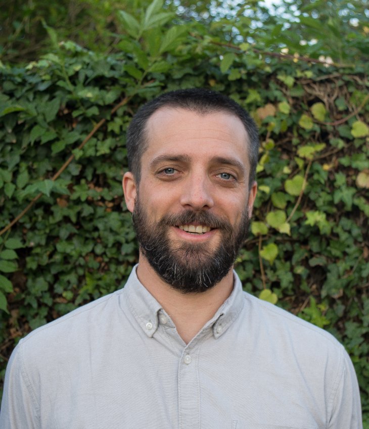 Dr Nicky Wybouw <a href="/NWybouw/">Nick Wybouw</a> will be joining #PEC2024 as our plenary speaker!

His lab studies questions in the broader fields of speciation, herbivory, and symbiosis. Within these fields, dr Wybouw studies the molecular-genetic basis of key complex traits such as hybrid dysfunction