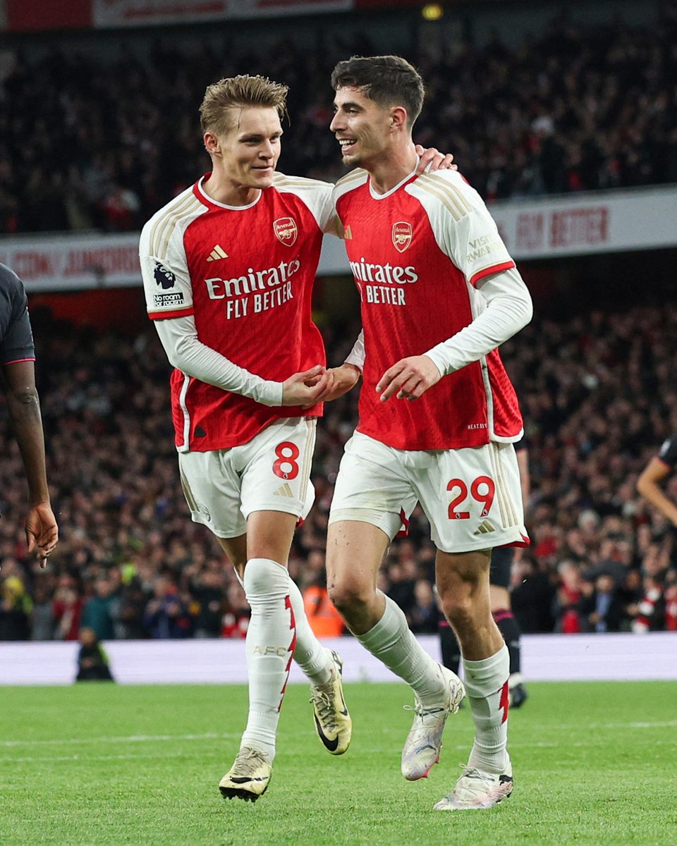 🥶🔥Most Doule Digit Hauls since GW24:

Havertz- 4
Odegaard- 4
Saka- 4
Palmer- 4

Anyone considering a Triple Arsenal Mid as a Differential in GW34 Free Hit? 👀

It's going to be difficult picking 3 Arsenal assets for GW34 considering their defensive form has been good too! 🤔