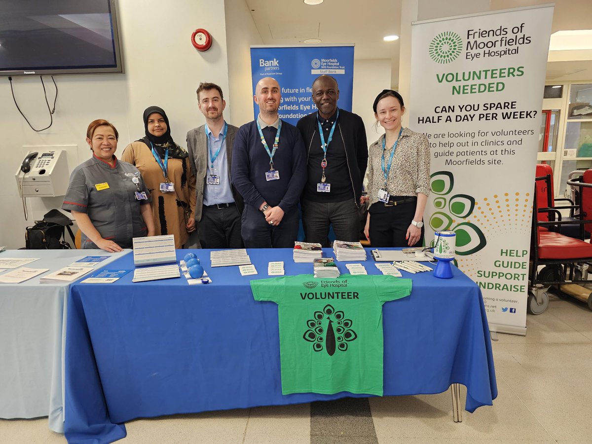 Last week our volunteer team, plus our Bank Partners colleagues, held a recruitment event at @Moorfields St George's Hospital. We have several volunteers there, but we're always looking for more! If you're interested to volunteer with us, click here: friendsofmoorfields.org.uk/get-involved/v…