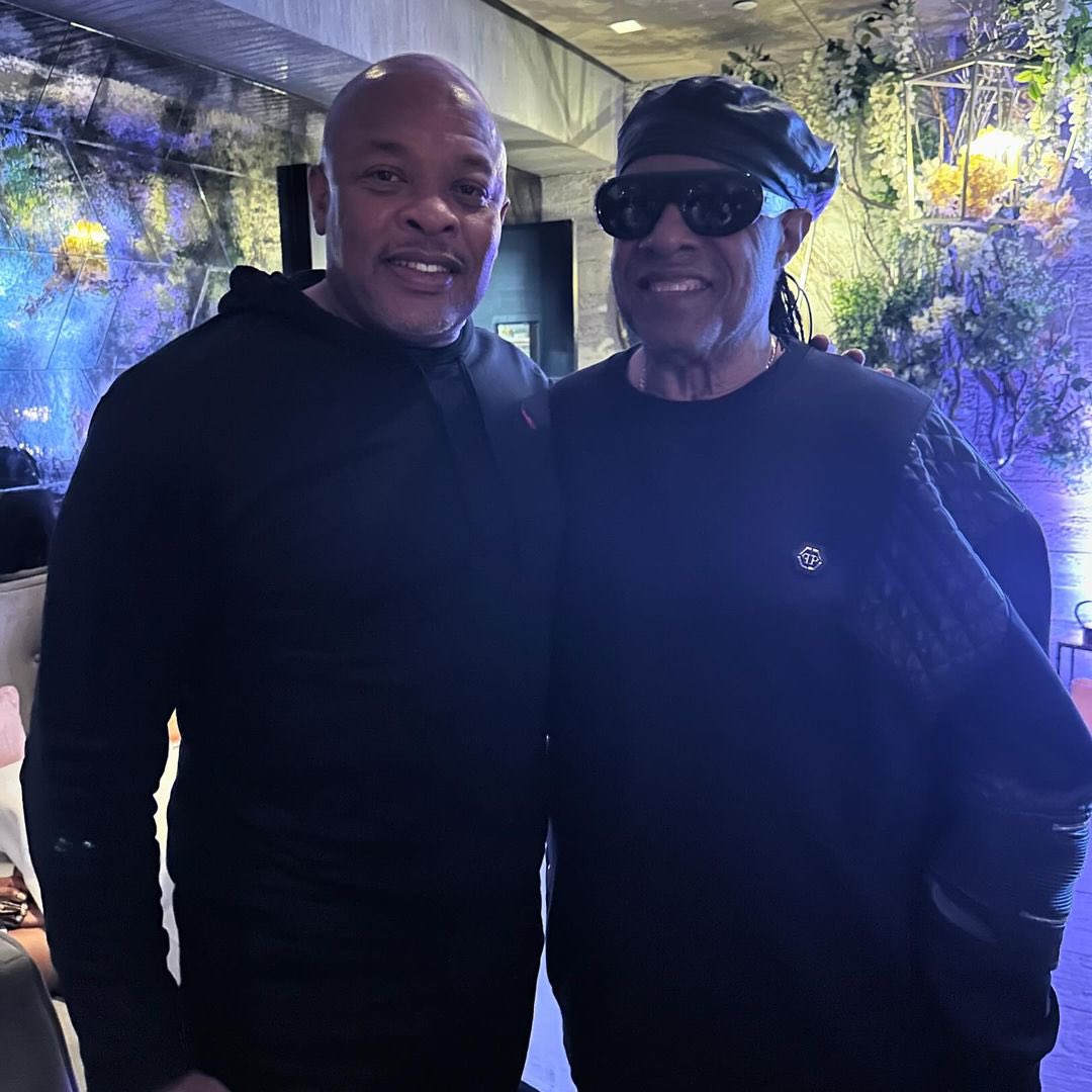 Dr. Dre posted on IG “Just bumped into my hero and every musician’s favourite, Stevie Wonder … Stevie said “It’s good seeing you” 🔥🐐

#DrDre #StevieWonder
