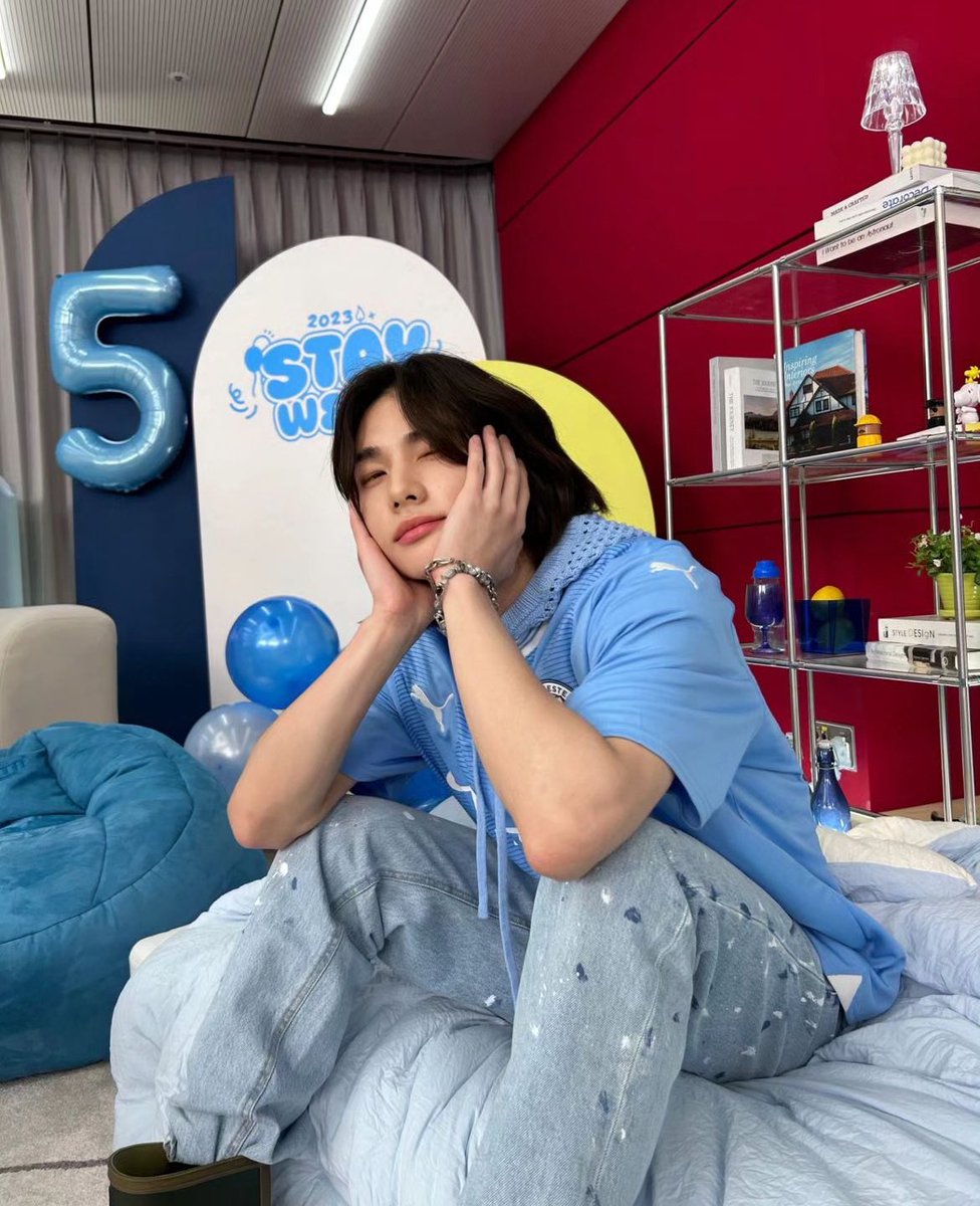 << 얘가한번씩말아주는꽃받침포즈가너무쪼음