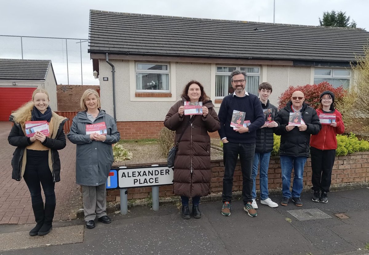 Thanks to @KatySClark and our @ScottishLabour volunteers for today’s canvassing in Irvine. Great response from Labour voters and people fed up with the SNP - switching to Labour for the change Central Ayrshire needs.
