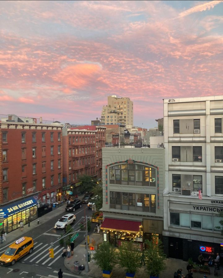 🌜 'Let us go then, you and I, When the evening is spread out against the sky...' Photo: @mascot_studio #eclipse #veselkayc #nyclandscape #eastvillagenyc