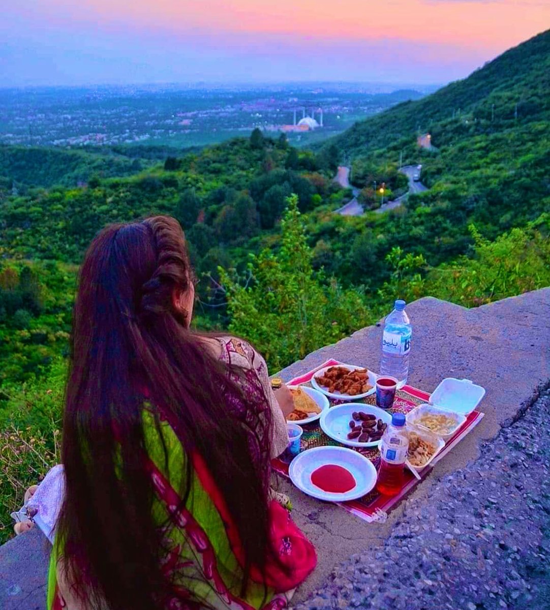 Iftar on Marshalla Hills 🌙🇵🇰❤️ #Ramadan #Iftari #Islamabad #الهلال_النصر #ليفربول #رمضان_كريم #عيد_الفطر_المبارك #عيد_الفطر #السعودية #وزارة_الإعلام