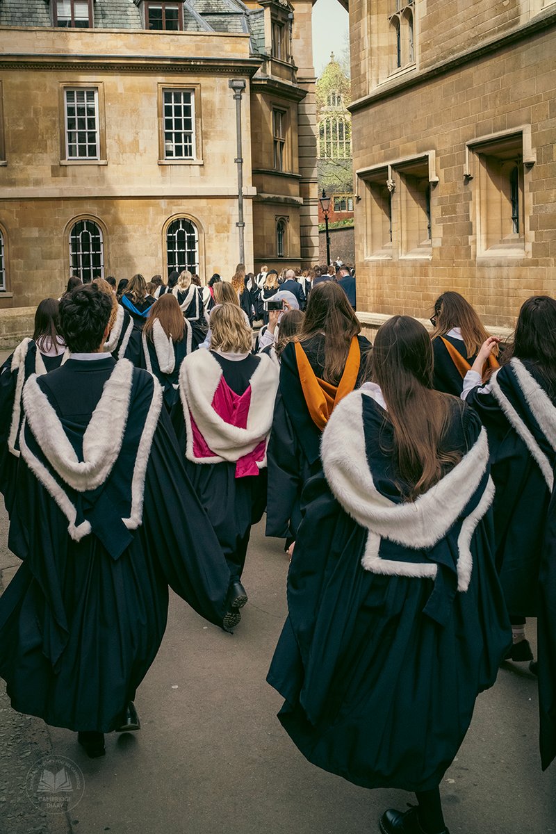 6th April 2024 Newnham graduands (is that correct) off to graduate after processing through King's College. @Newnham_College