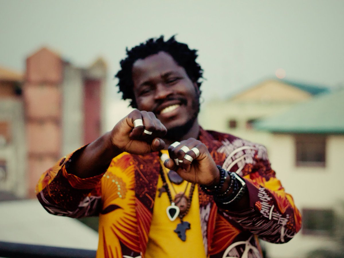 #NP If You Don't Like The Funk <a href="/Adedejinfo/">Adedeji Adetayo</a> 

on #TheKazbah981 with <a href="/oluwaseun_ro/">Oluwaseun R. Olusegun</a> 
 
Listen Live: smooth981.fm
❤💙🤍

#Smooth981 #LoveMusic #LoveLife #SmoothFmLagos