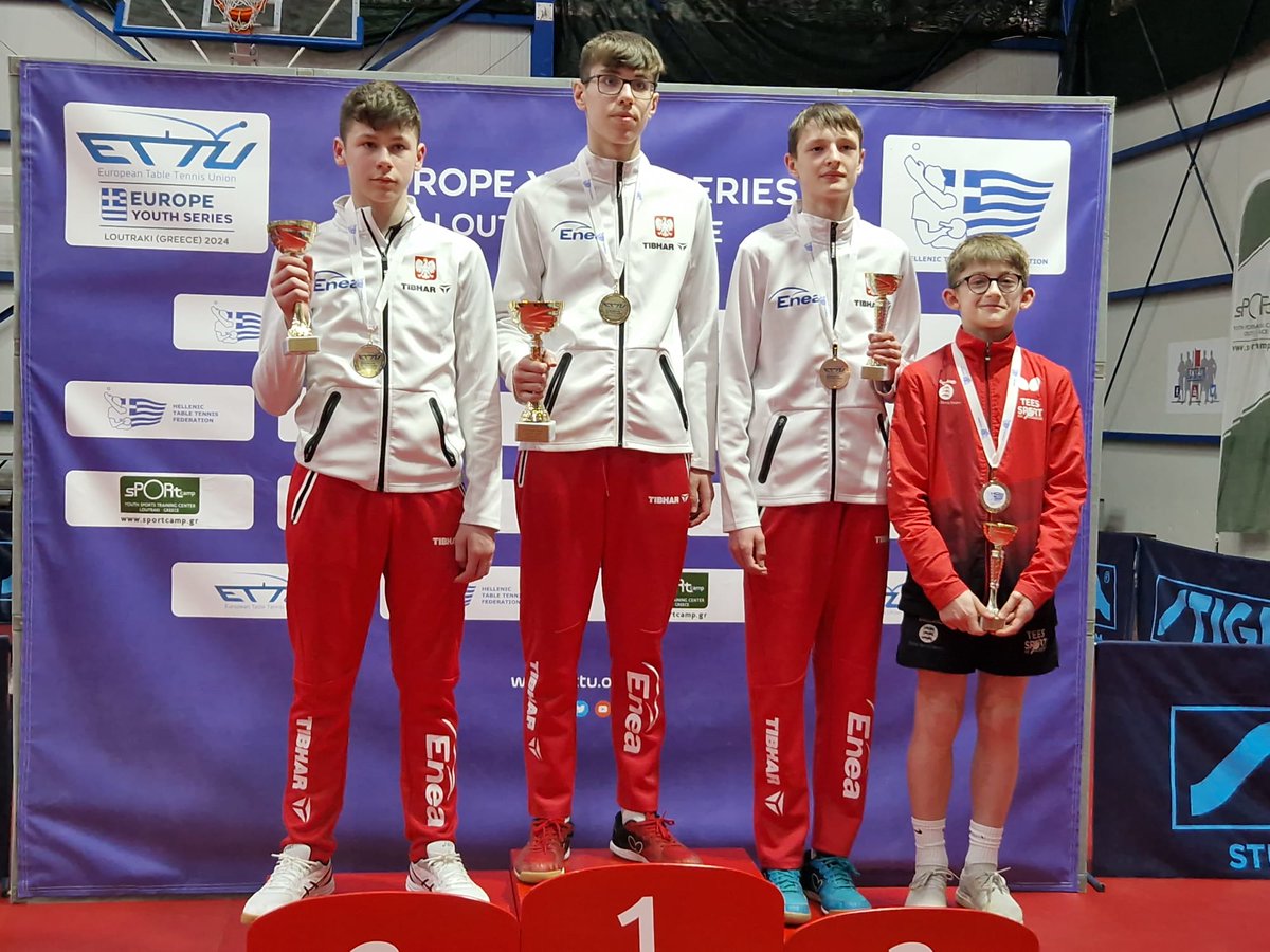 🎉 Congratulations to Abraham Sellado & Kacper Piwowar - team silver medallists at the Europe Youth Series in Greece 🏓🏴󠁧󠁢󠁥󠁮󠁧󠁿💪🥈 Kacper also won singles bronze 🥉 loom.ly/CVxVsaU