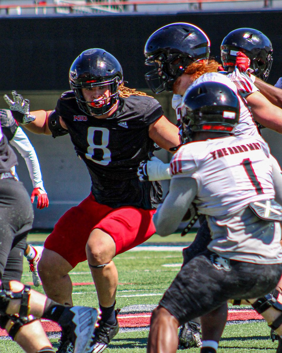 The weather ain’t the only thing heatin 🆙😤

Week 3️⃣ gonna be 🔥 

#SOAR | #TheHardWay 🦴🐾