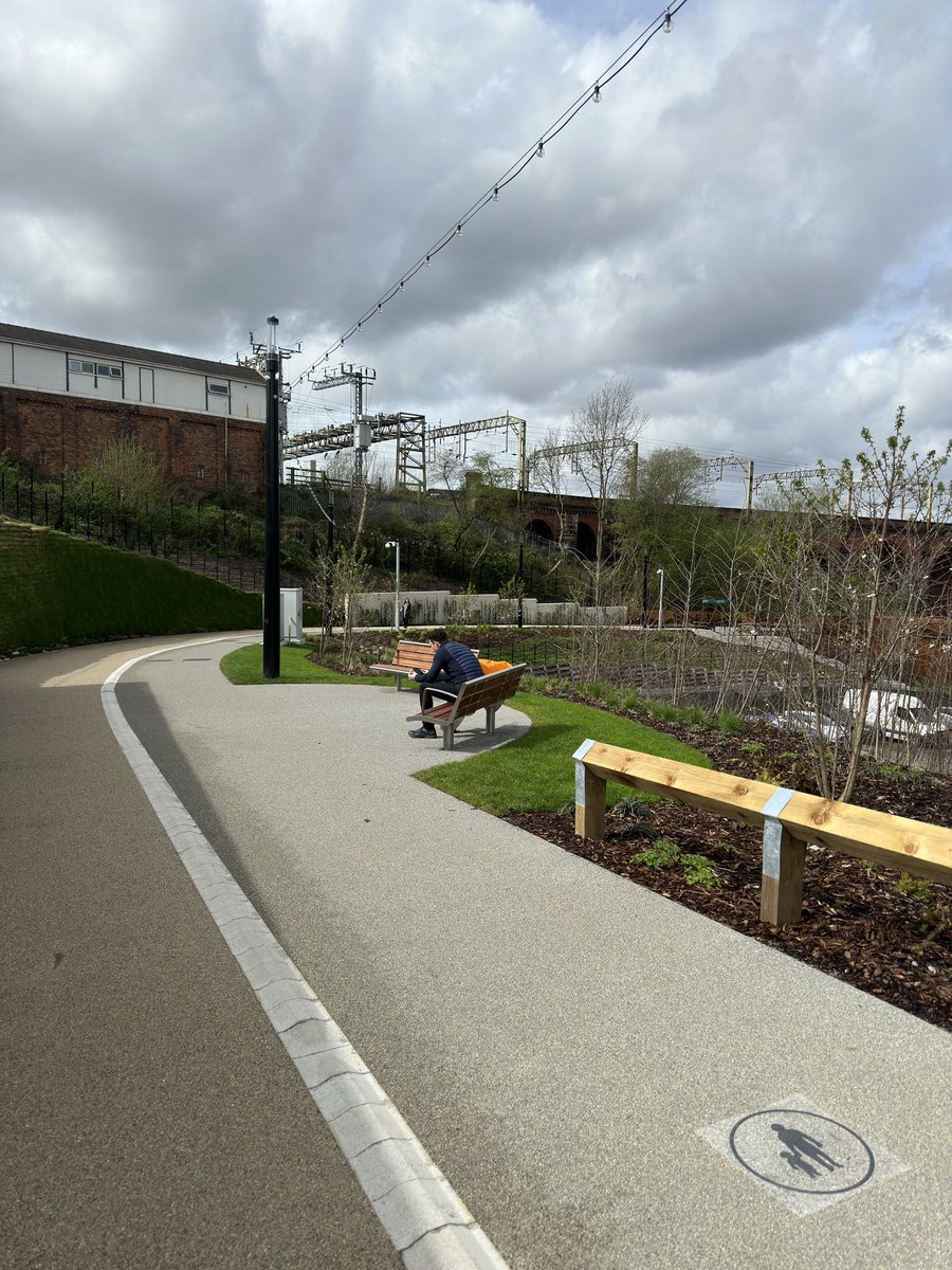 Great to see so much greenery added to the new bridge and walkway from the station to the new Interchange 👇 #stockport