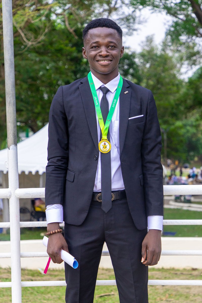 RogerBatie's tweet photo. Mastered the Science of Quantity Surveying  and Construction Management few weeks ago. Would make a fine Quantity Surveyor on your construction project. Does designs though, but that's a stolen profession, I'm neither an architect nor a structural engineer 😅😅
#untothenextlevel https://t.co/a00GFx5Vw1