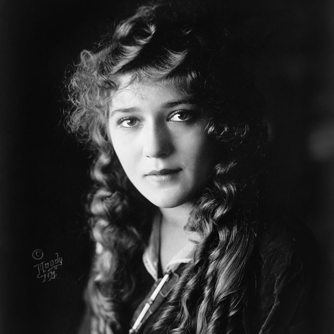 Q: Who was a producer, screenwriter, and the most successful actress in silent films, starred in 42 films by D. W. Griffith, won Academy Award for “Coquette” (1929), created United Artists with five others? A: Mary Pickford, April 8, 1892 (1979) #birthday #women #history